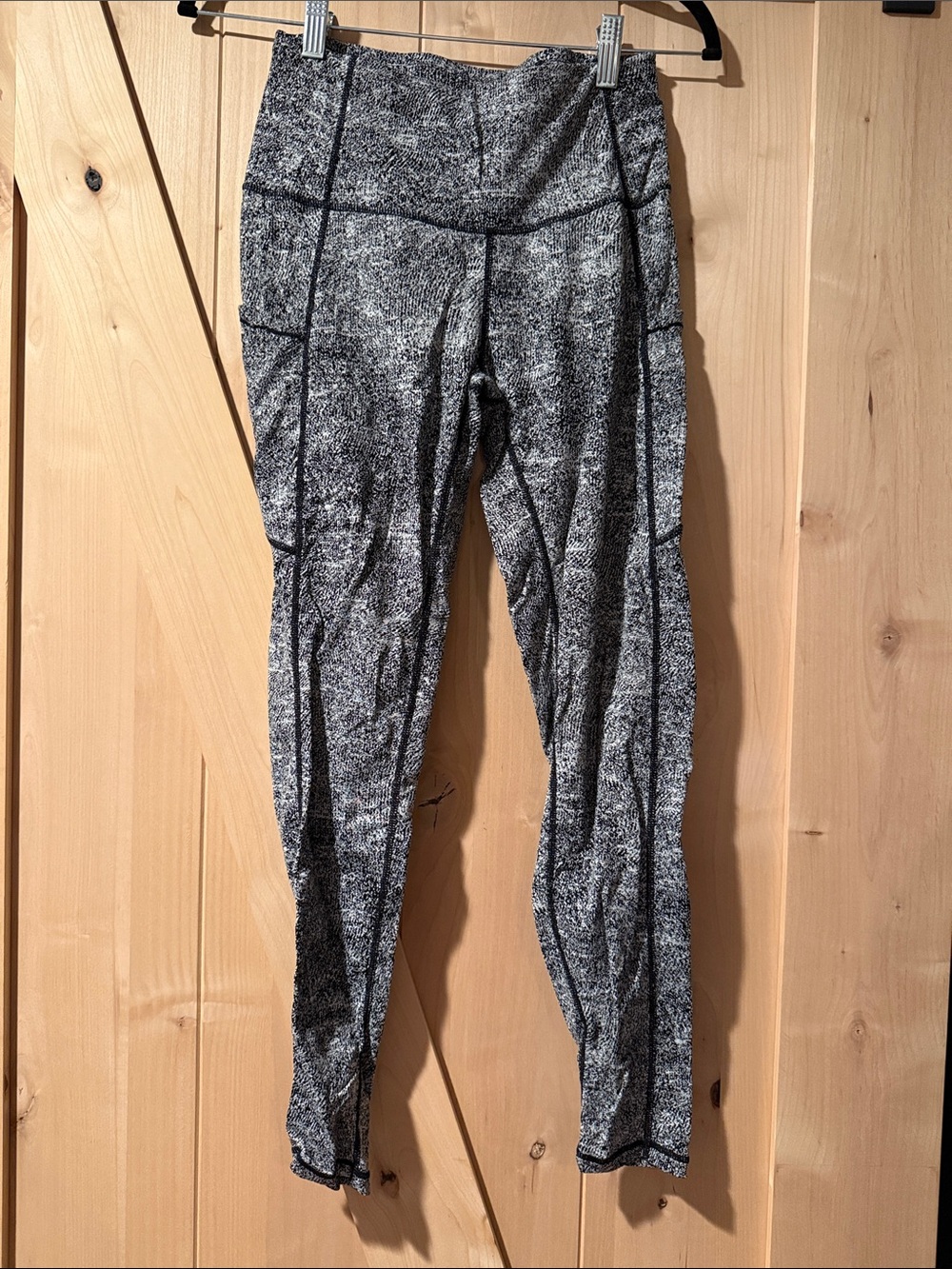 Women's High-Waist Heathered Gray Performance Leggings